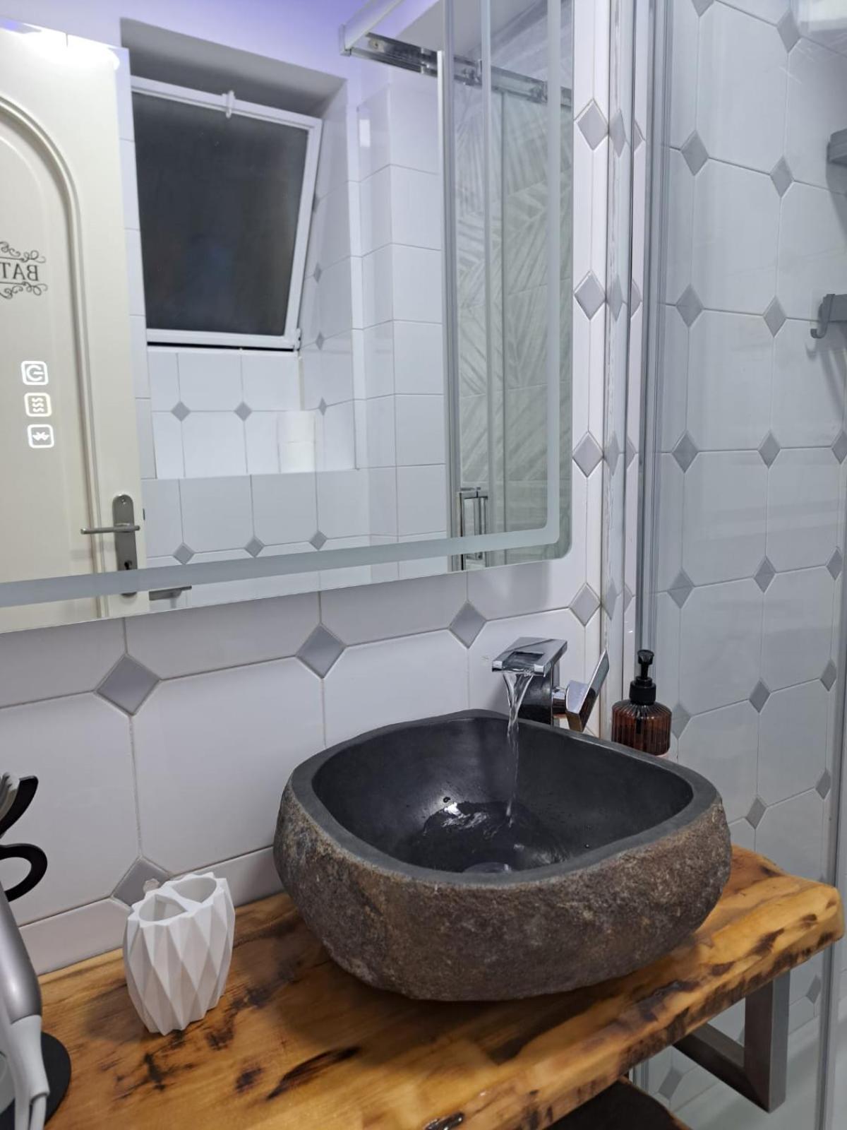 Casa Ortensia Формія Екстер'єр фото